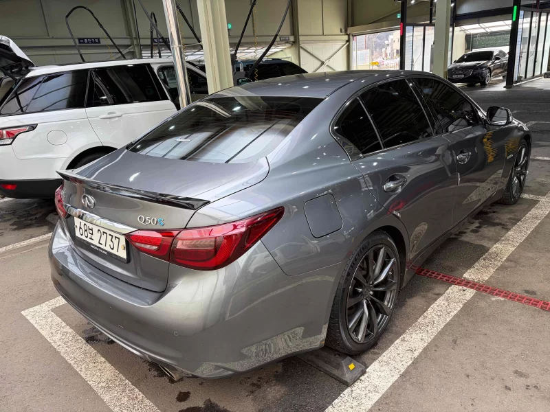 Infiniti Q50