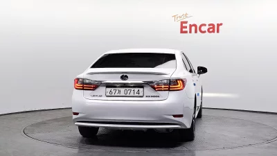 Lexus ES300h
