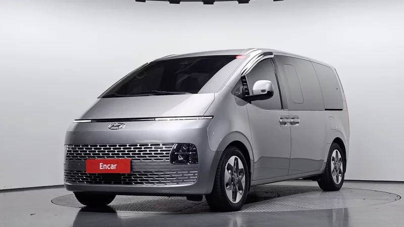 Hyundai Staria
