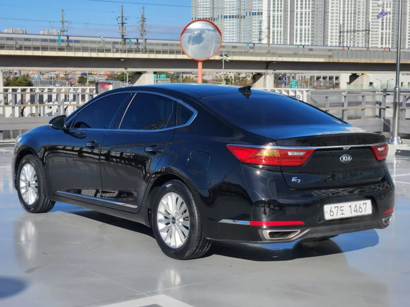 Kia K7