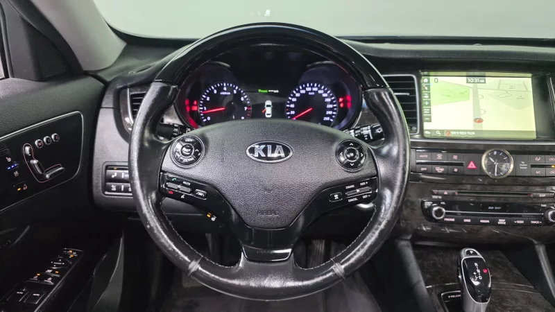 Kia K9