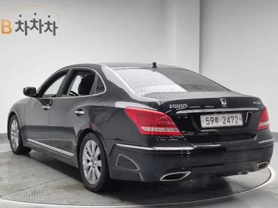 Hyundai Equus