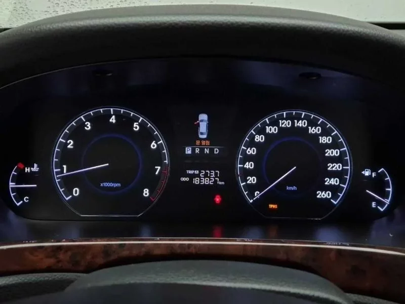 Hyundai Equus