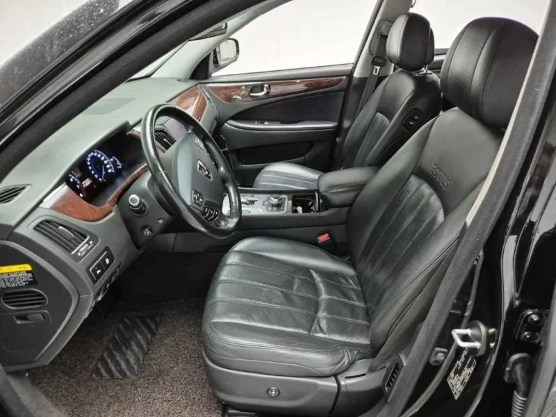 Hyundai Equus