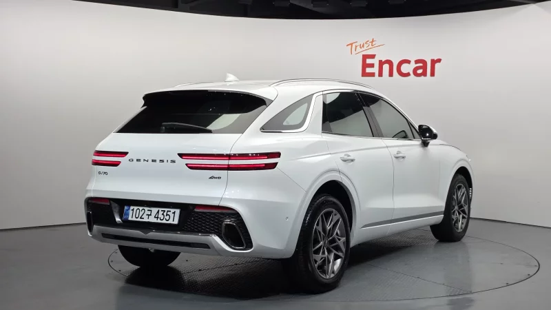 Genesis GV70