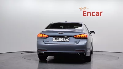 Hyundai Genesis