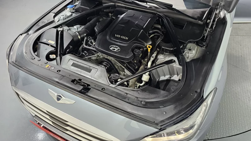 Hyundai Genesis