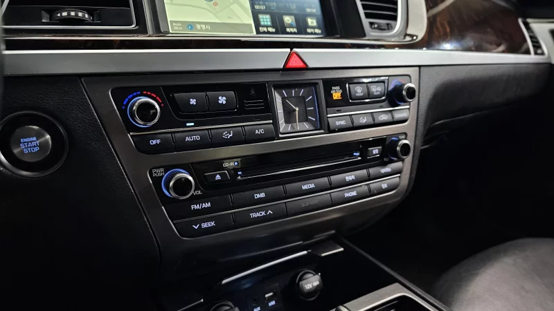 Hyundai Genesis