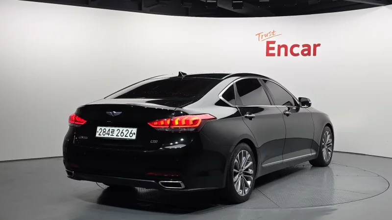 Hyundai Genesis