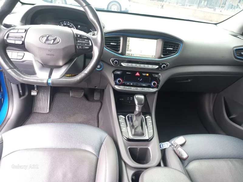 Hyundai Ioniq