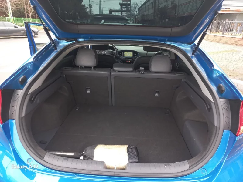 Hyundai Ioniq
