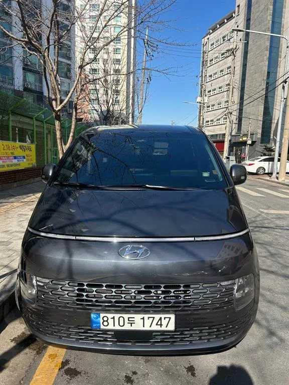 Hyundai Staria