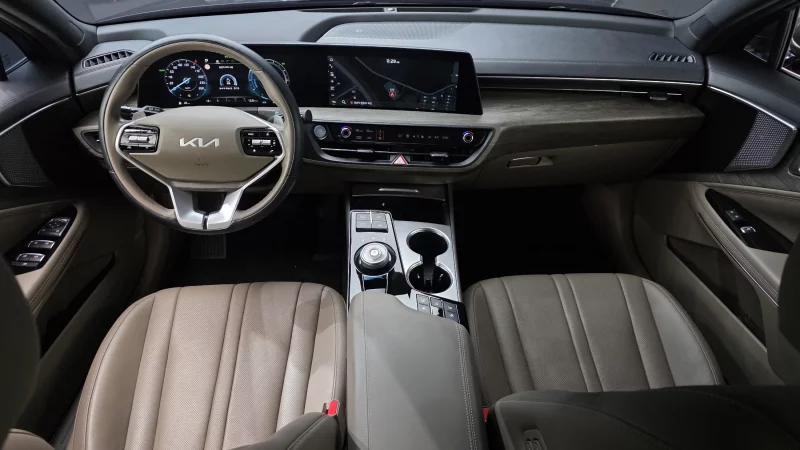 Kia K8