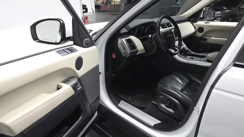 Land Rover RANGE ROVER SPORT