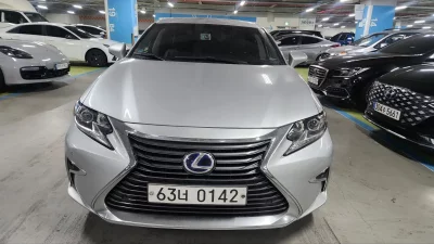 Lexus ES300h