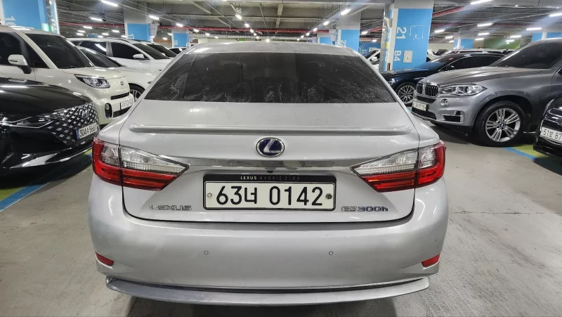 Lexus ES300h