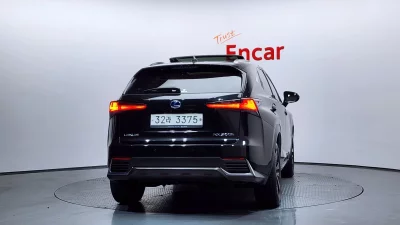 Lexus NX300h