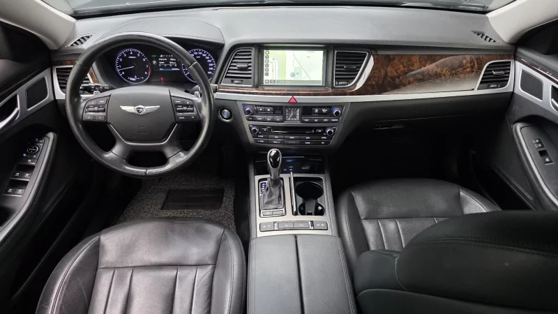 Hyundai Genesis