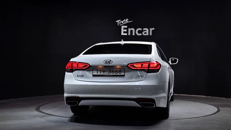 Hyundai Aslan