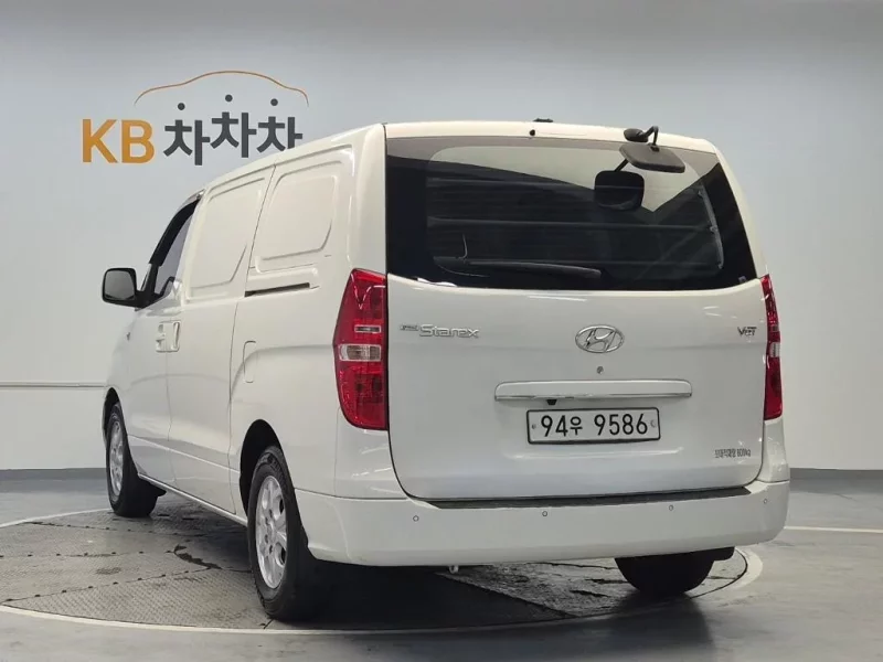 Hyundai Grand Starex