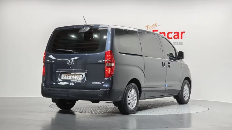 Hyundai Grand Starex