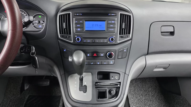 Hyundai Grand Starex