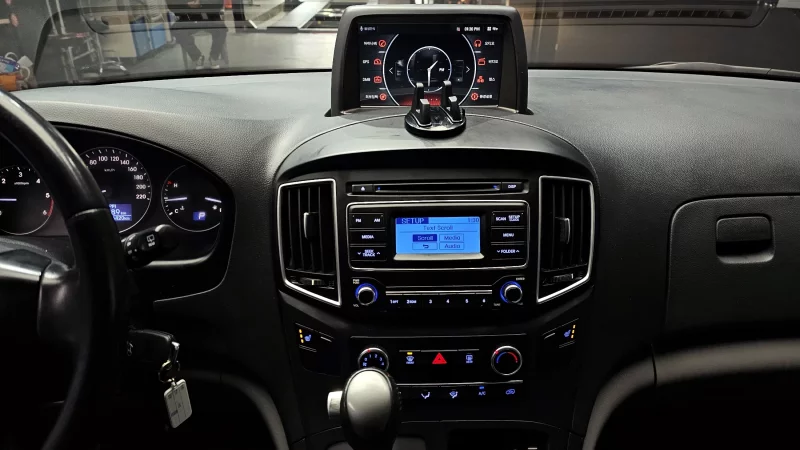 Hyundai Grand Starex
