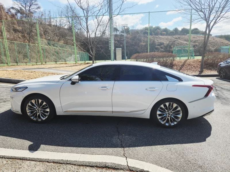 Kia K8