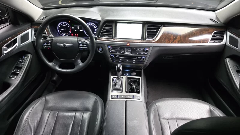 Hyundai Genesis