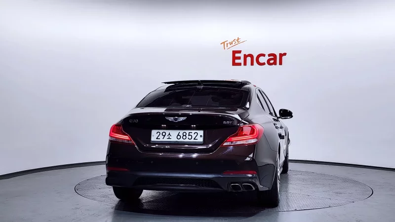 Genesis G70