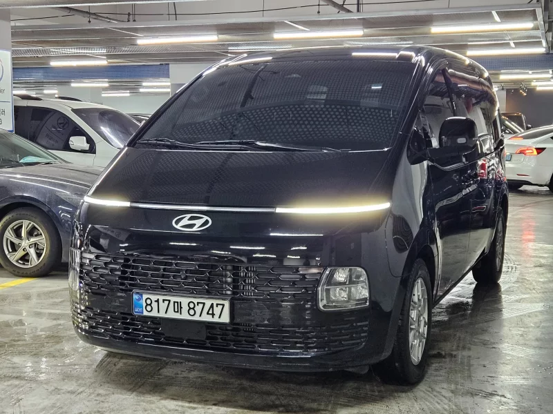Hyundai Staria