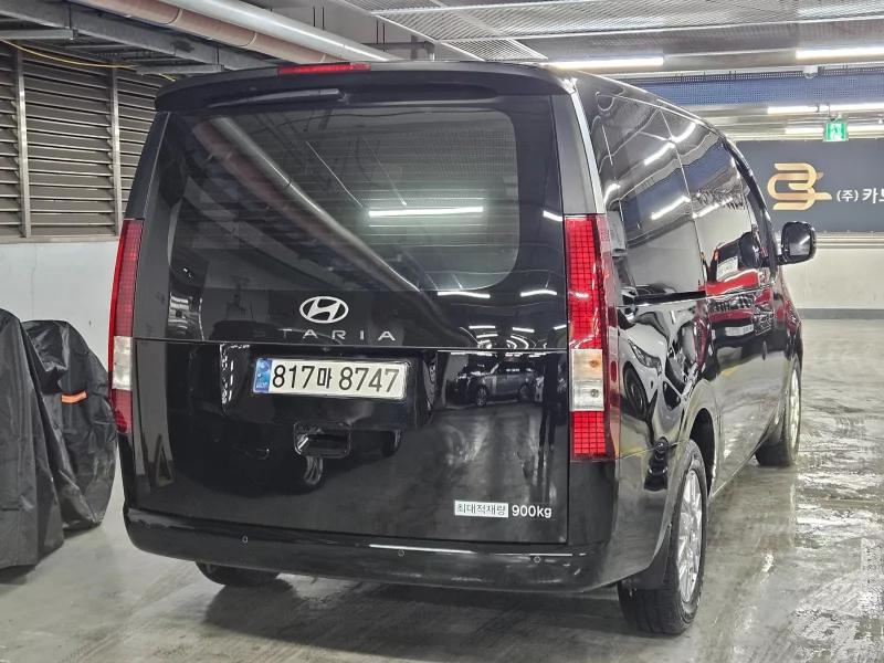 Hyundai Staria