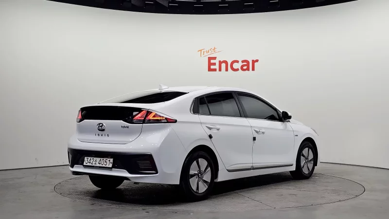 Hyundai Ioniq