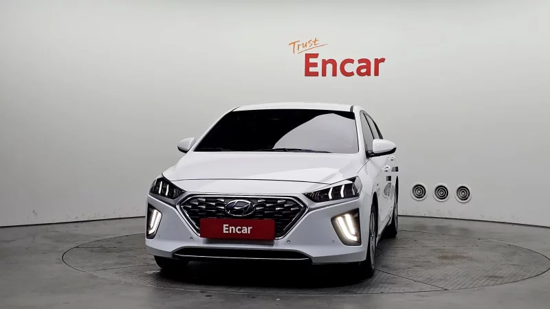 Hyundai Ioniq