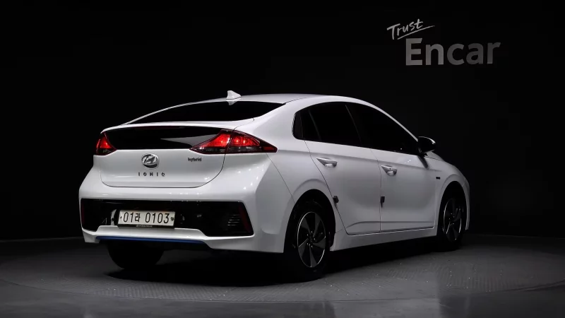 Hyundai Ioniq