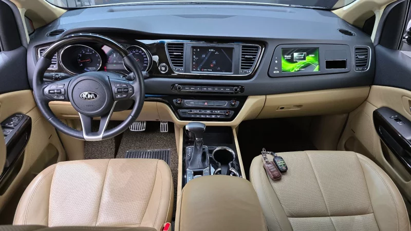 Kia Carnival