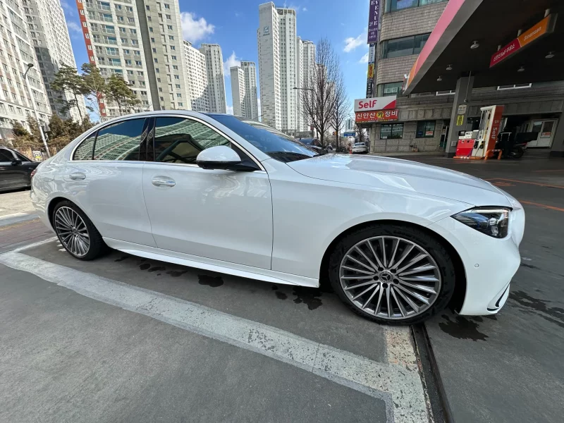 Mercedes-Benz C-Class