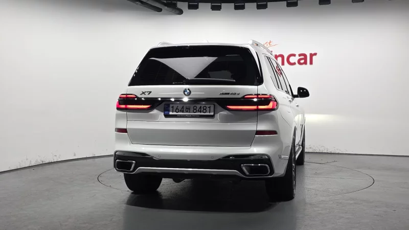 BMW X7