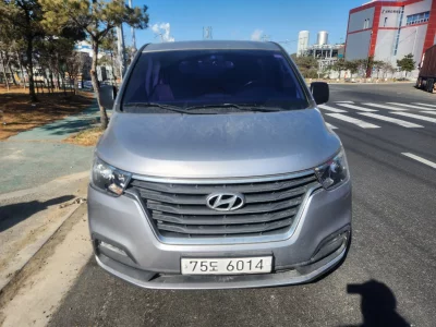 Hyundai Grand Starex