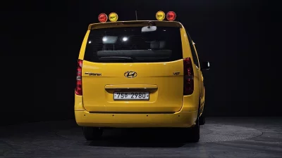 Hyundai Starex