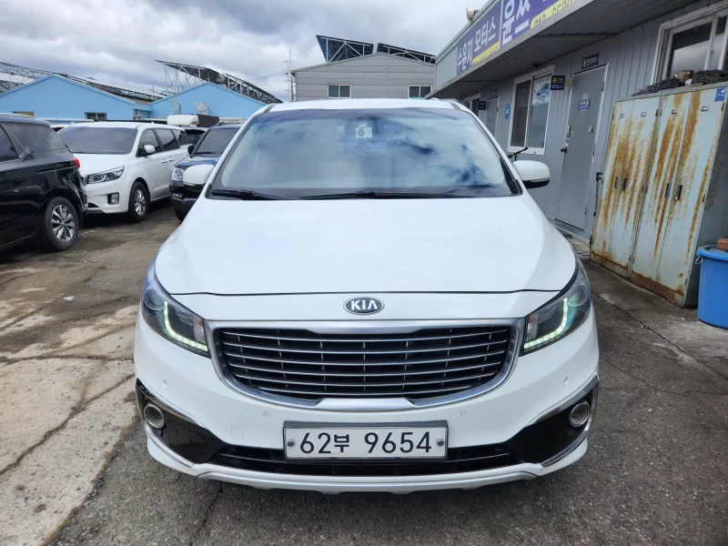 Kia Carnival
