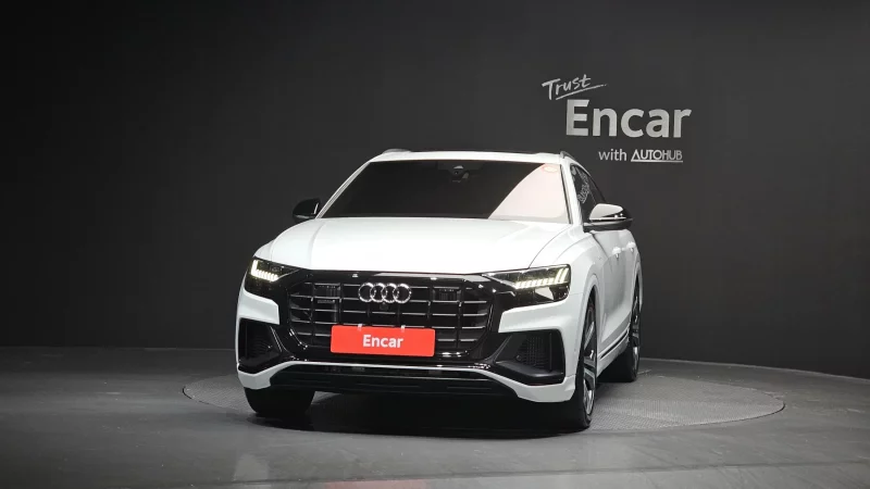 Audi Q8
