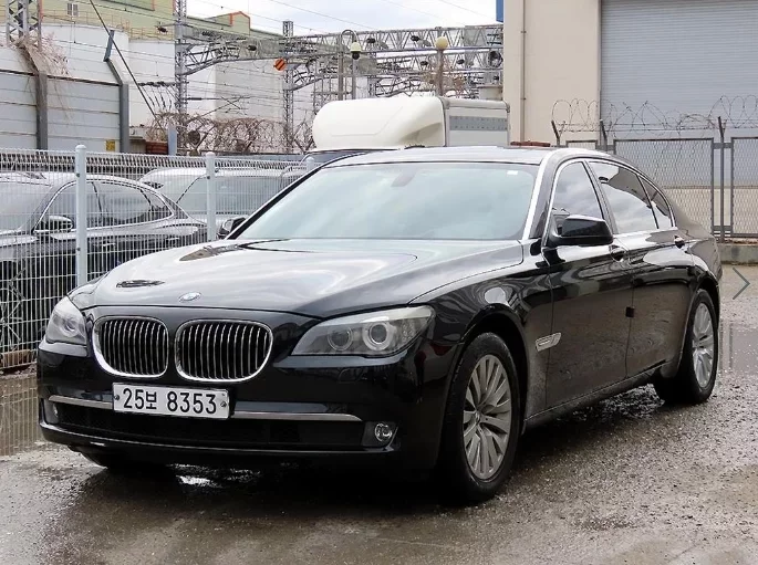 BMW 7-Series