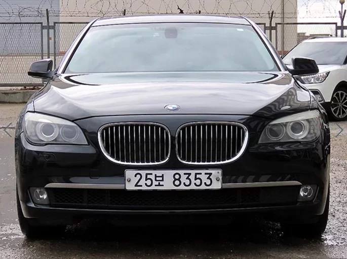 BMW 7-Series