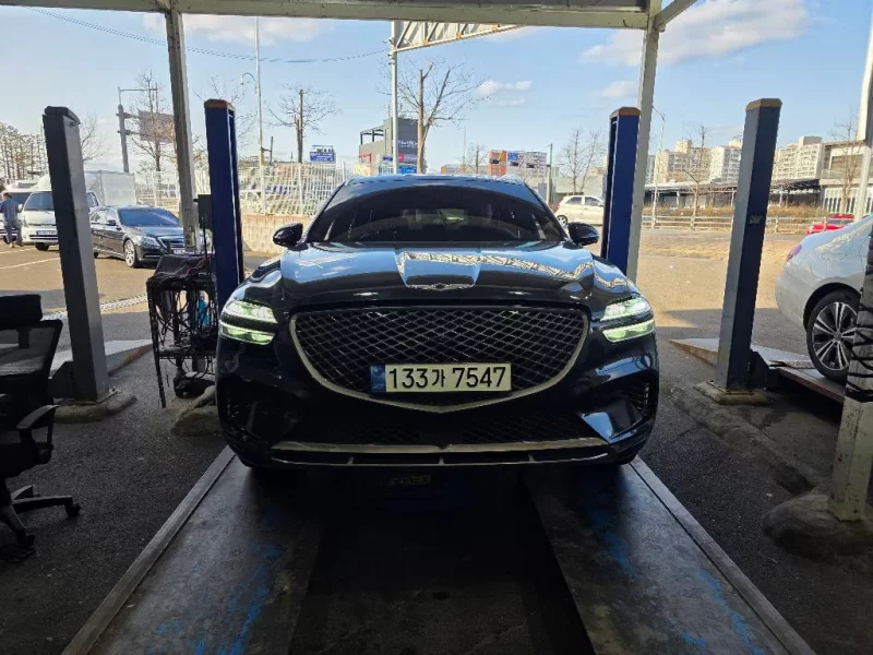 Genesis GV70