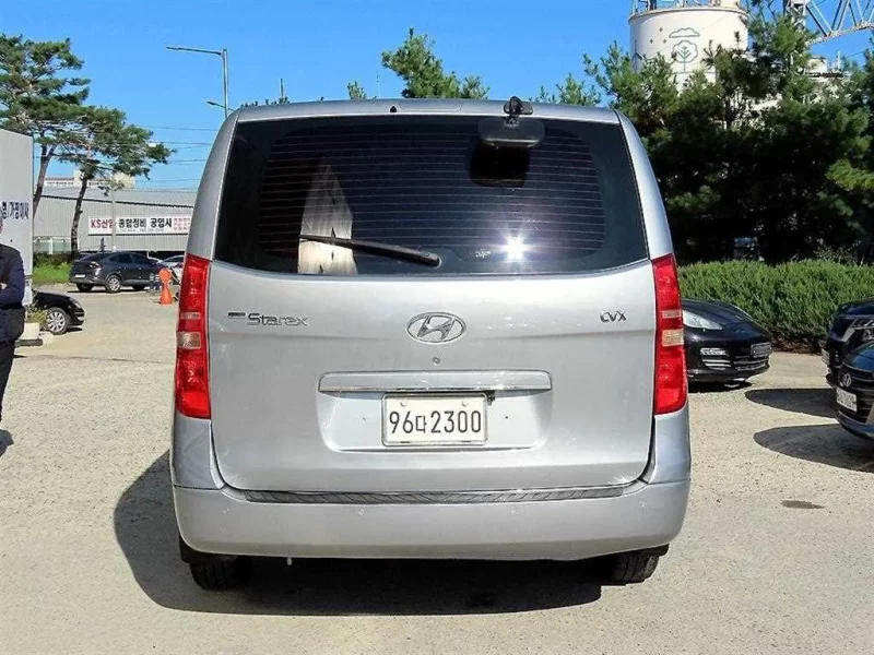 Hyundai Grand Starex