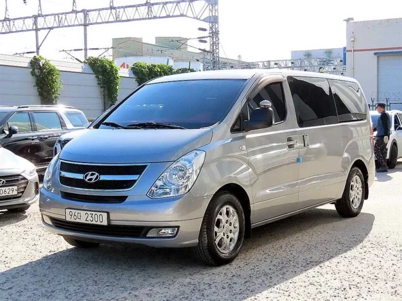Hyundai Grand Starex
