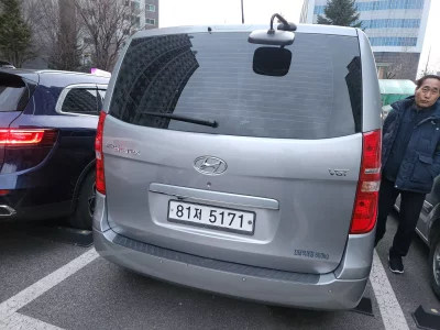 Hyundai Starex