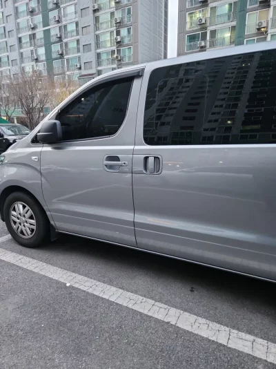 Hyundai Starex