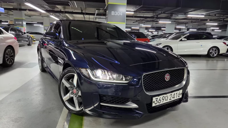 Jaguar XE